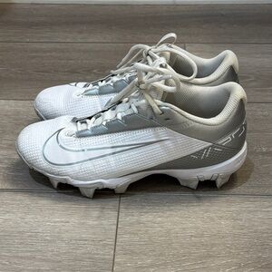 Nike White and Gray Athletic Vapor Football Cleats